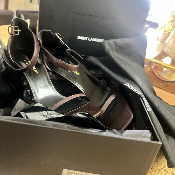 saint laurent - Picture 1 of 7